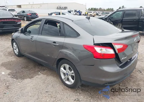 2014 Ford Focus Se z USA, uszkodzony, nr VIN 1FADP3F23EL117882